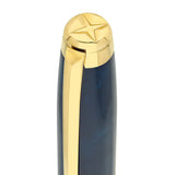 St Dupont Line D Eternity Piuma Large dettaglio cappuccio con clip Sword e stella dorata su lacca blu Popoté 420317L