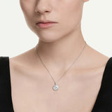 Swarovski Collana Una indossata, pendente cushion cristallo bianco su catena rodiata, vista frontale 5754340