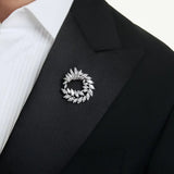 Swarovski Spilla Mesmera Ghirlanda indossata