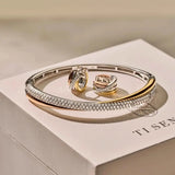 Ti Sento Orecchini Cerchio tricolore con bracciale coordinato su confezione, argento oro giallo e rosa pavé 7960ZT