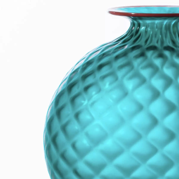 Vaso Venini Balloton Verde Paraiba Sabbiato Medio in Vetro Soffiato di Murano 100.18 Dettaglio