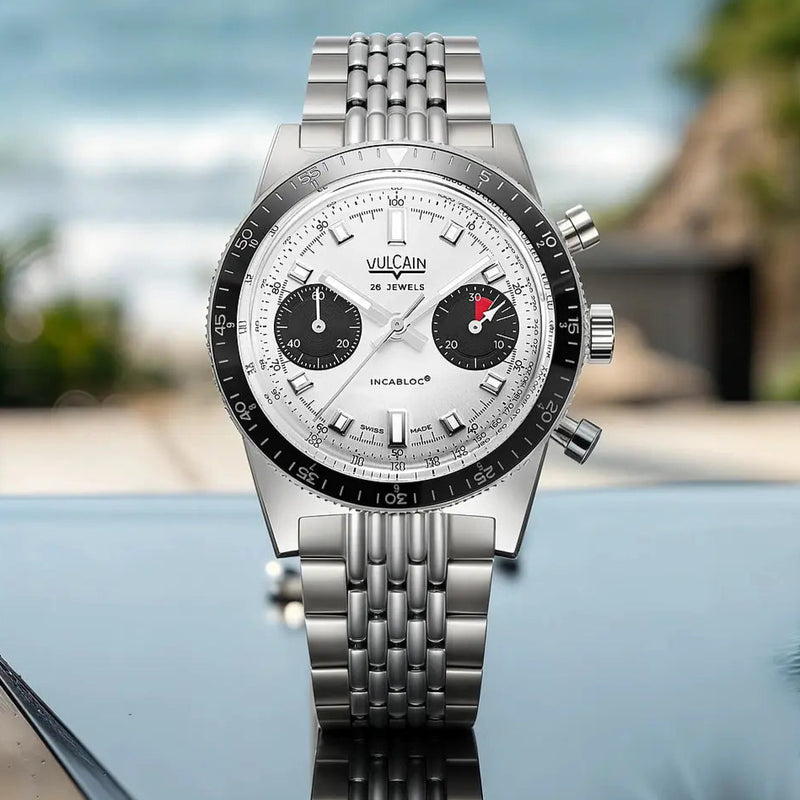 Vulcain Skindiver Chronograph Panda ambientato