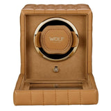 Wolf 1834 Scatola del Tempo Lauren singola in pelle cognac trapuntata con cuscino e anello dorato, vista frontale 342107