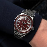 Yema Skin Diver CMM.20 Rosso 12.25.20.11.SN.M3 indossato