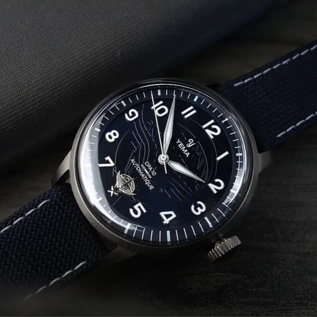 Orologio Yema Flygraf CPA10 ambientato