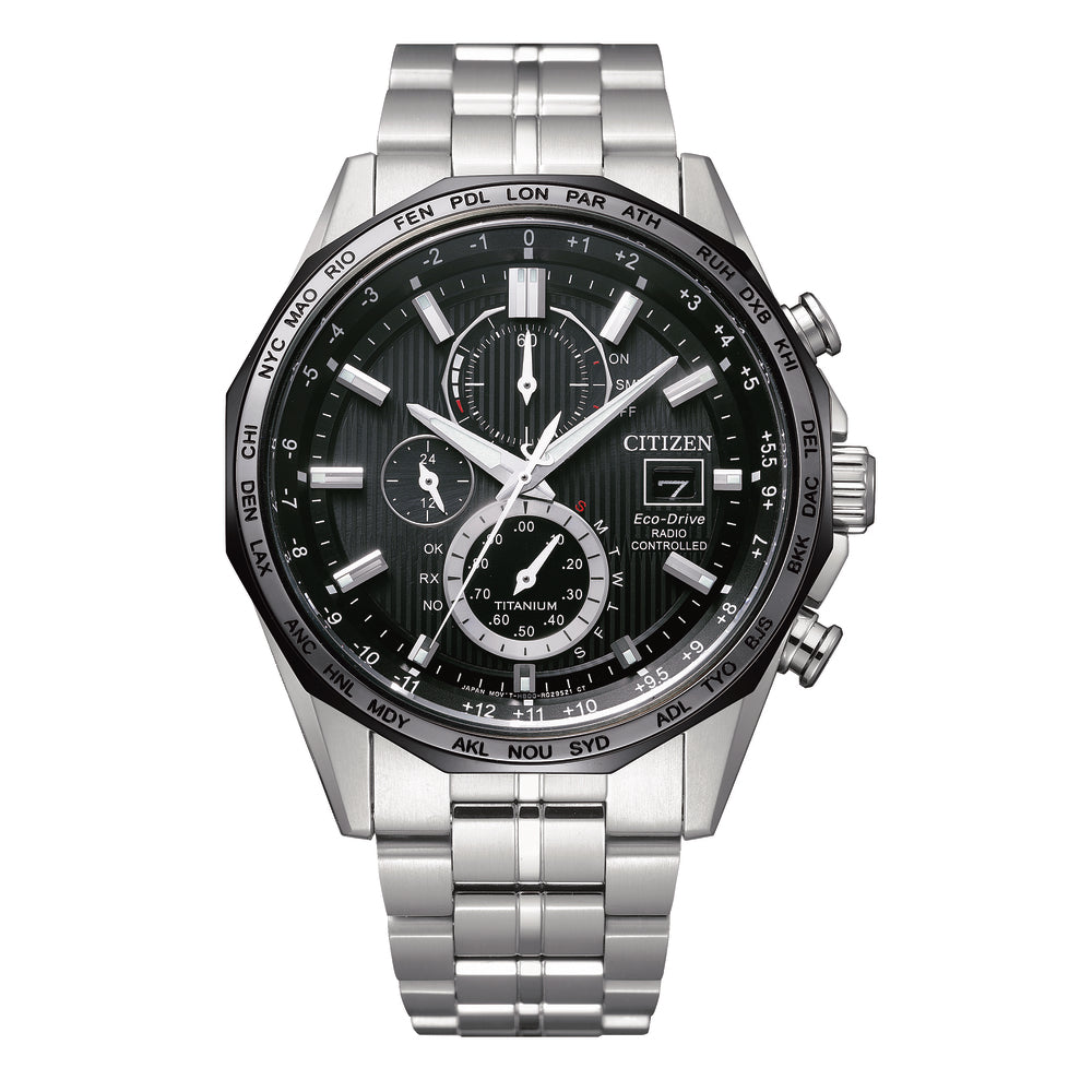 CITIZEN Orologio Uomo Eco-Drive Cronografo AT2568-82E – Acciaio, Quadrante Nero, 43mm