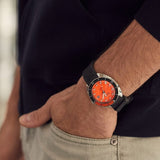 orologio uomo bulova oceanographer devil diver automatico quadrante arancione e cinturino in silicone nero 96B350 Indossato